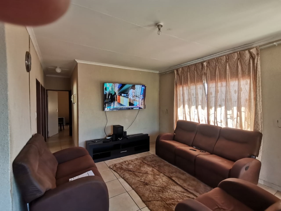 3 Bedroom Property for Sale in Tlhabane West North West